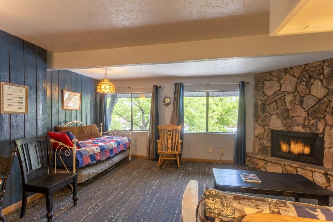 Village Suites Inn - American Black Bear - Perfect Location, In The Village! Can'T Be Better! Big Bear Lake Dış mekan fotoğraf