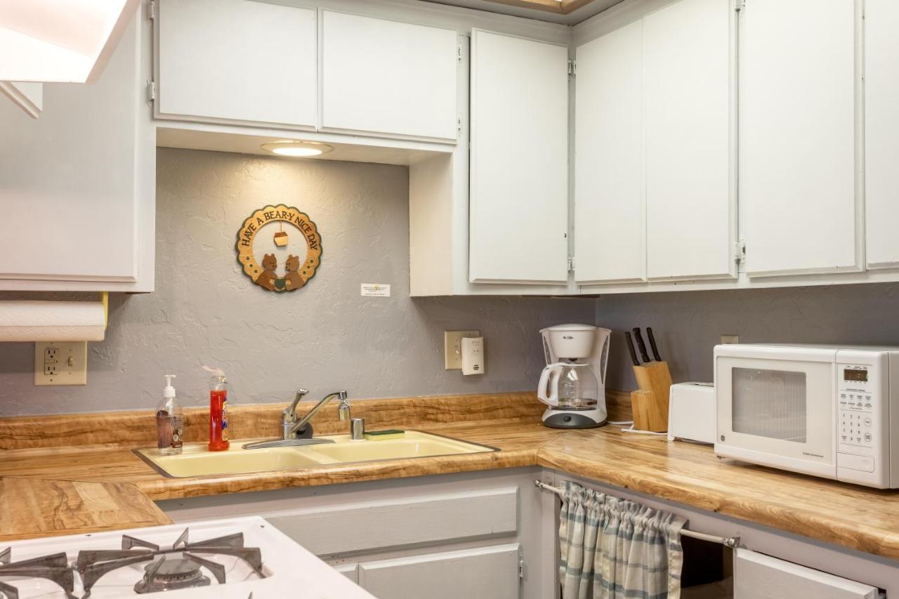 Village Suites Inn - American Black Bear - Perfect Location, In The Village! Can'T Be Better! Big Bear Lake Dış mekan fotoğraf
