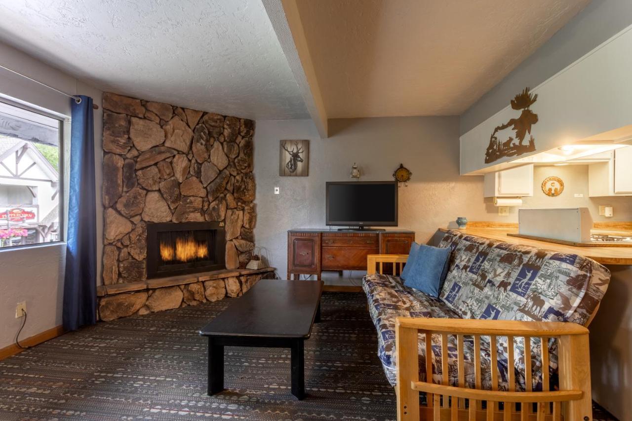 Village Suites Inn - American Black Bear - Perfect Location, In The Village! Can'T Be Better! Big Bear Lake Dış mekan fotoğraf